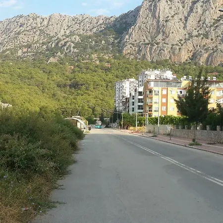 Zubeyde Hanim Evleri Apartment